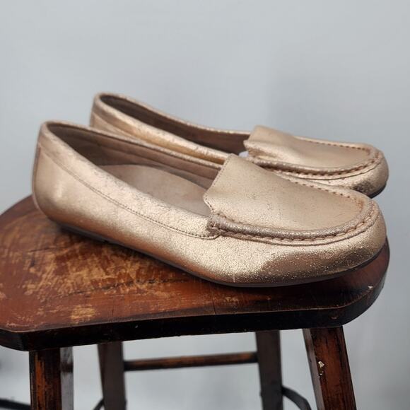 Vionic Debbie Driver Moccasin Flats Orthotic Arch Support Gold Size 8.5 - Picture 2 of 7